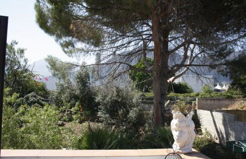 Villa a due passi dal mare "Cicogne Apartment" con BBQ e parcheggio gratuito a due passi dall'Aeroporto - Foto 17