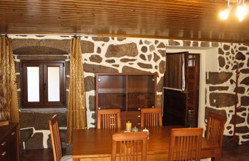 Casa Castro - Refúgio Rural em Fonte Arcada, Silêncio e Conforto - Foto 9