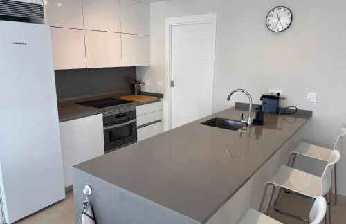 Penthouse with wide terrace next to the ocean - Foto 17