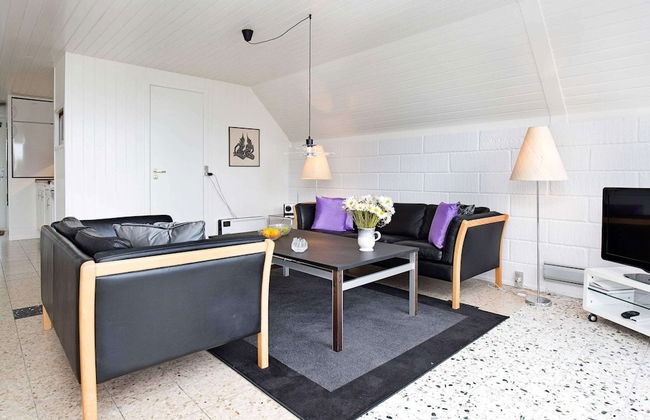 Quaint Holiday Home in Sjaellands Odde near Sea - Photo 11