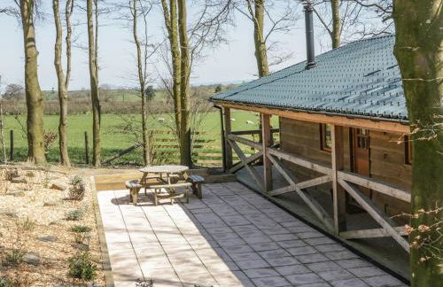 Valley View Lodge - Photo 2