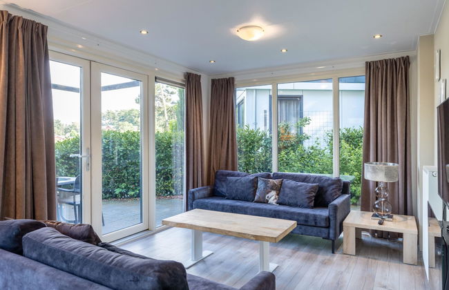 5 bedroom House in Brunssum with terrace and sauna - Photo 3