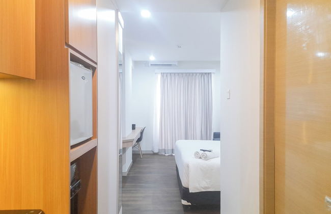 Tranquil And Modern Studio At Mataram City Apartment - Foto 5