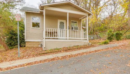 Walk Downtown Takoma Park Escape with Large Yard! - Foto 3