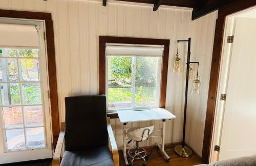 Secluded Lake Cottage with Hot Tub - Foto 7