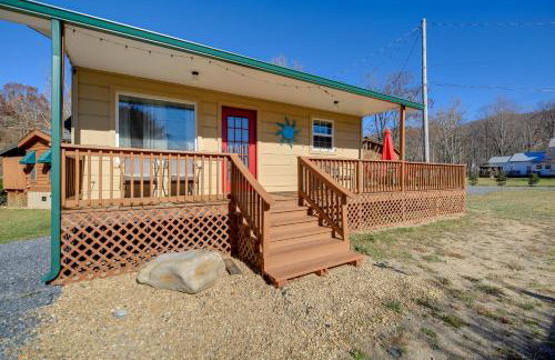 Less Than half Mi to Damascus Town Park Cozy Cabin with Deck - Foto 1