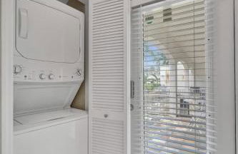 Beach Isles Modern 1BR in Fort Lauderdale with Patio - Foto 29