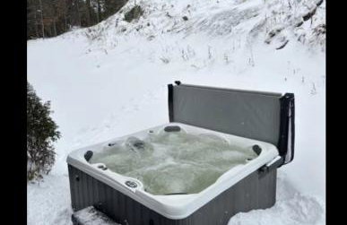 New & Modern Townhouse Close to Skiing, Brand New Hot Tub - Photo 55