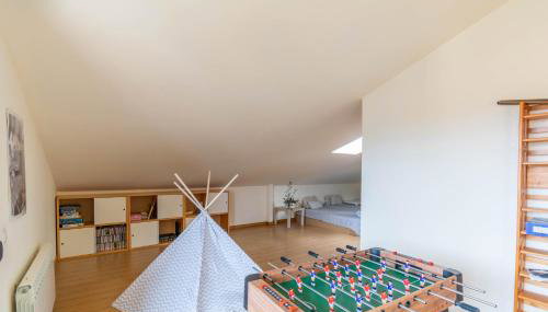 Gran chalet con amplio jardín próximo a Pamplona - Foto 5