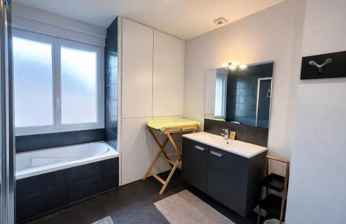 Maison face à la mer avec la Plage à 50 m & Parking privé - Foto 16