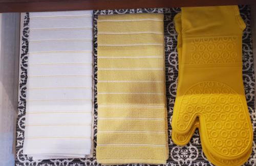 Cheerful 2 BR Near Colleges, Downtown, Attractions - Foto 13