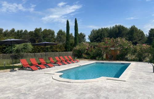 Proche Roussillon, La villa rouge Luberon, piscine chauffée, climatisation et vue Luberon - Foto 36