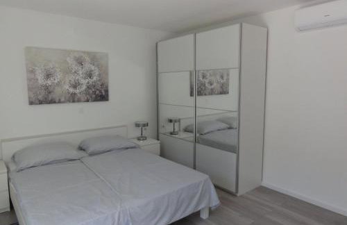 Villa Riva - Five Bedroom Villa With Pool and Sea View - Foto 18