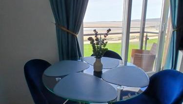 Sea view apartment at the beach! - Foto 3