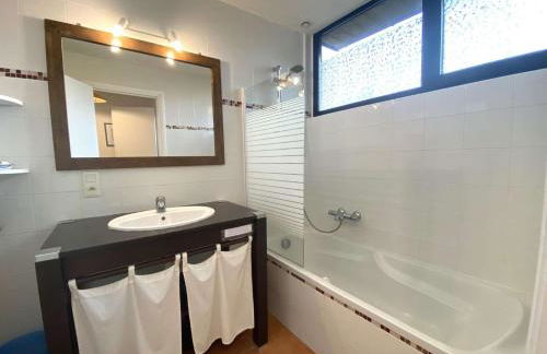 Belle maison bretonne 3 étoiles avec WIFI, entièrement rénovée à 800m mer à Trégastel - Réf 497 - Foto 7