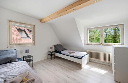 kostengünstige Wohnungen für Monteure in Zizishausen-Nürtingen, WiFi, Smart TV, Parkplatz, Autobahn A8, Stuttgart - Photo 13