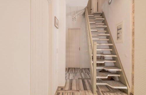 Villa Daniela - Private Pool and Serene Location, by ZanteWize - Foto 17