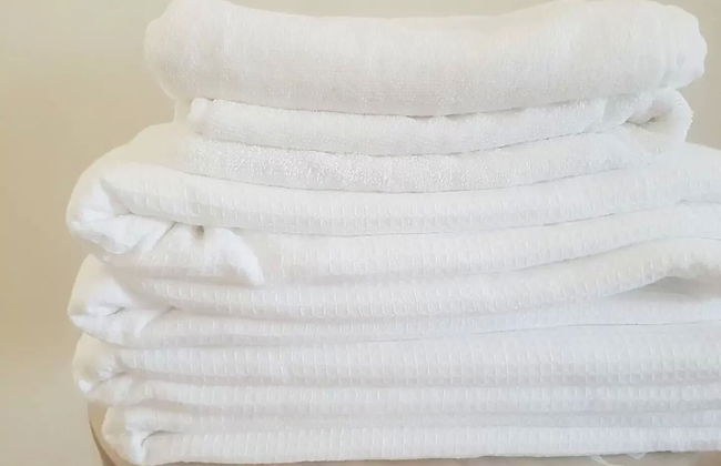 Large Modern Flat 100m2 in City Center - Parking - Foto 11