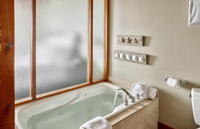 Ocean's Edge - Photo 34