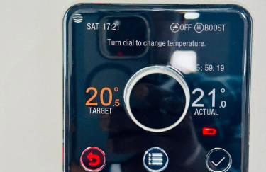 Luxury 5BR Stay With City Access - Photo 61