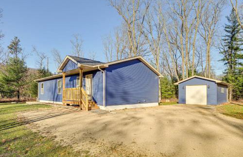 Golf, Hike and Boat Home with Fire Pit in Friendship - Foto 23