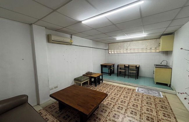 Sunshine Apartment - Photo 14