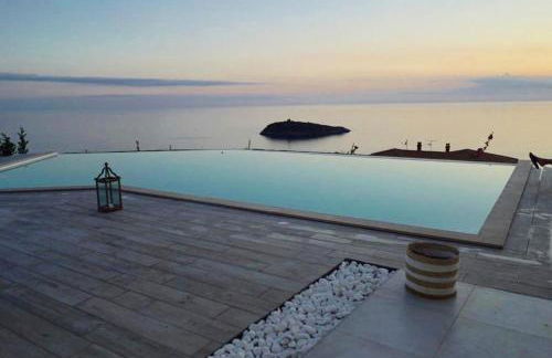Luxury villa Blue&Blanc piscina a sfioro isola - Foto 7
