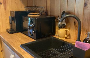 Uroczy drewniany domek w Charzykowach - Foto 6