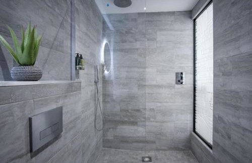 Suite 9 - Sleeping Giant Hotel - Pen Y Cae Inn - Foto 5