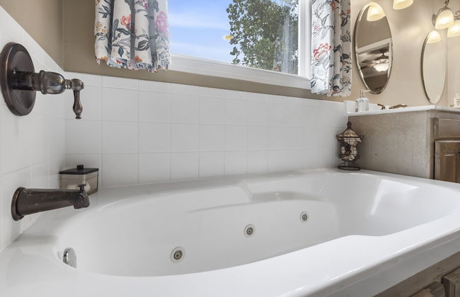 Foggy Bay Bungalow - Photo 25