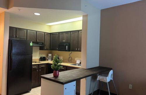 Cozy Condo near Disney World with Shuttle to parks - Foto 69