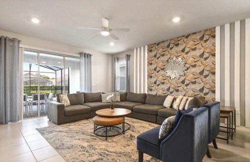 Relax in Style Pool, Resort Amenities, Near Disney - Foto 2