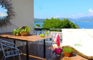 Great Lake View Artist's Apartment - Foto 35