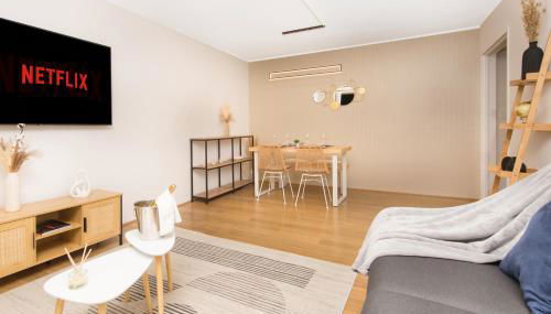 Appartement rénové - Terrasse - Parking - BM - Foto 3