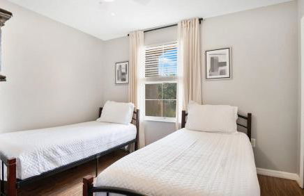 Family Friendly Townhome Near Attractions - Foto 6