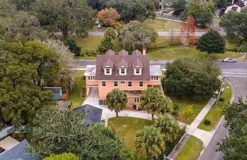 The Gator Manor – 6 Bedrooms Walk to UF / Stadium - Foto 12