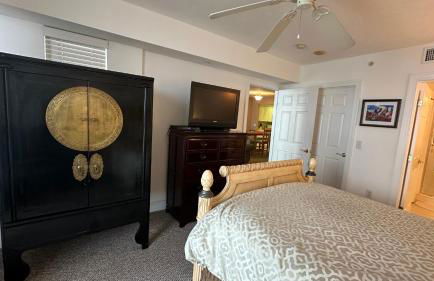 Oceanfront Large Condo in Charming Daytona Beach Shores - Photo 18