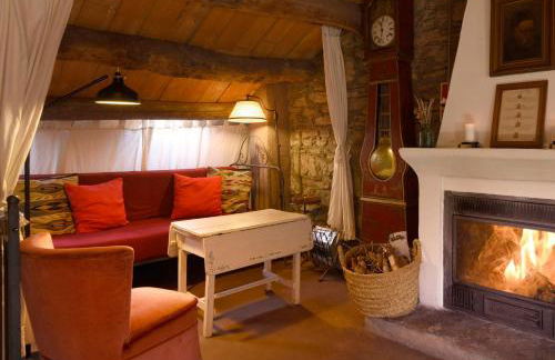 La Pegatera Masia rodeada de bosque ideal para desconectar - Photo 38