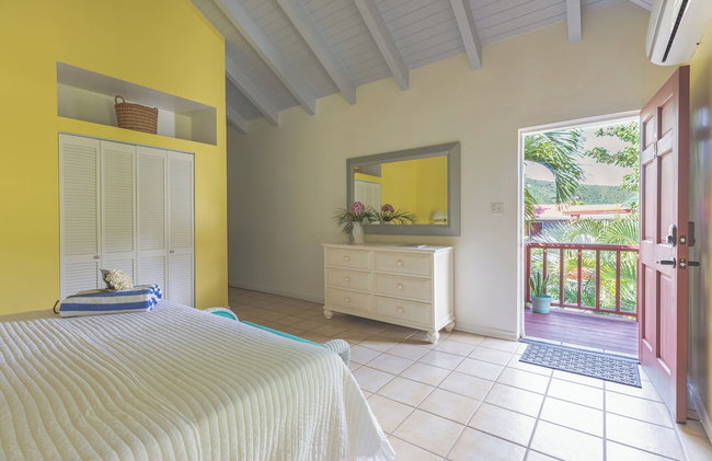 Fort Recovery Beachfront Villa & Suites Hotel - Photo 45