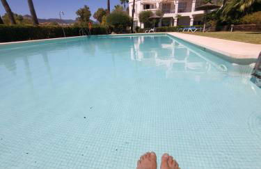 Marbella Holiday & Golf Garden Apartment - Photo 2