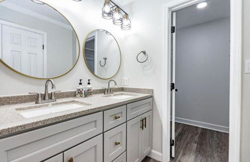 Beautiful recently updated 3bed and 2bath ranch - Foto 20