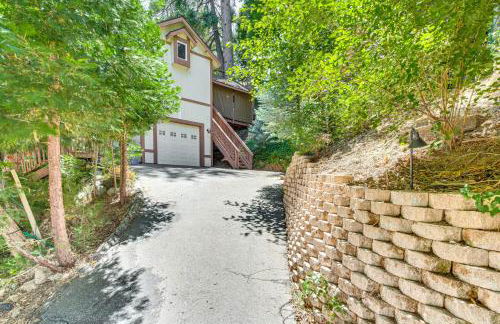 Forest Views and Fire Pit! Cozy Cabin in Crestline - Foto 20
