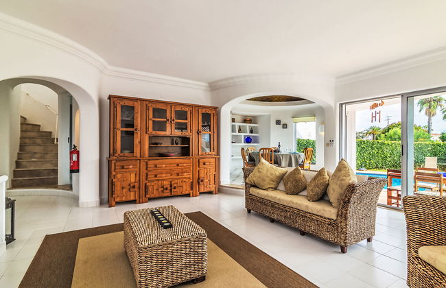 Arribas Villa - Photo 10