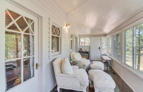 Pine Chateau Guest Cabin with Mtn Views and Sauna! - Photo 5