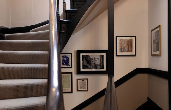 Round House Apartments - Photo 31