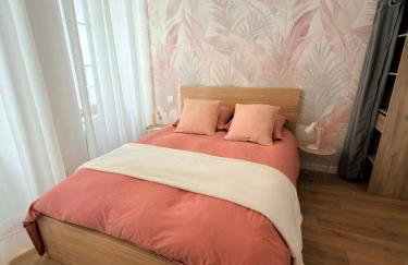 Le salon des voyageurs - Appartement au coeur du Centre Historique de Dole avec Terrasse - Foto 7