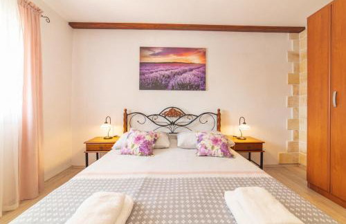 Serene Retreat Holiday Home With Pool - Foto 33