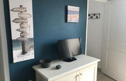 T2 front de mer piscine parking terrasse du samedi au samedi juillet août 2026 - Foto 9