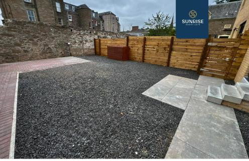 L2 - INVOICE and REDUCED PRICE only via SUNRISE SHORT LETS DUNDEE, Stunning 4 Bed House with 6 Beds and 3 bathrooms, TVs in each room, Free Parking, Fully Equipped, Local Amenities, Easy Ring Road Access, Special Rates and ONLY 9 Mins to STANNERGATE Ports - Foto 18