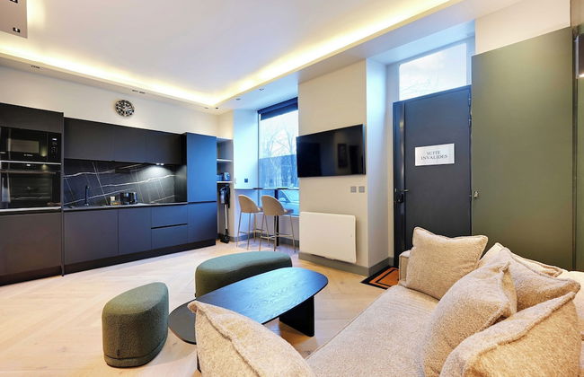 Elegant Home Close to the Eiffel Tower - Photo 6